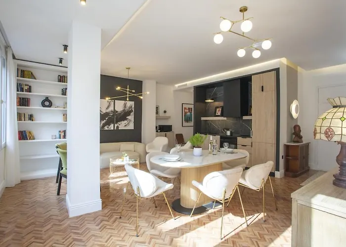 Denia Ii Boutique In Ruzafa * Валенсия